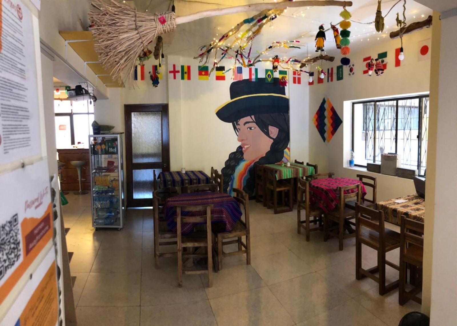 Home In Hostel La Paz Bagian luar foto